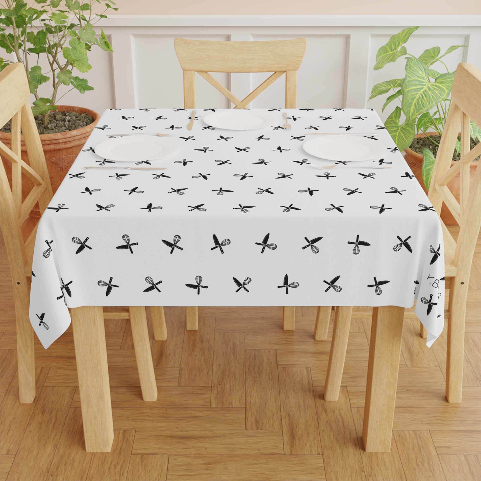 Minimal Black Bow Pattern Tablecloth — Modern Monochrome Dining Linen